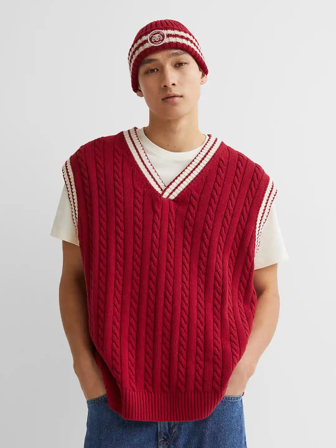 Buy H&M Red Cable-Knit Sweater Vest Sweaters for Men 17124668