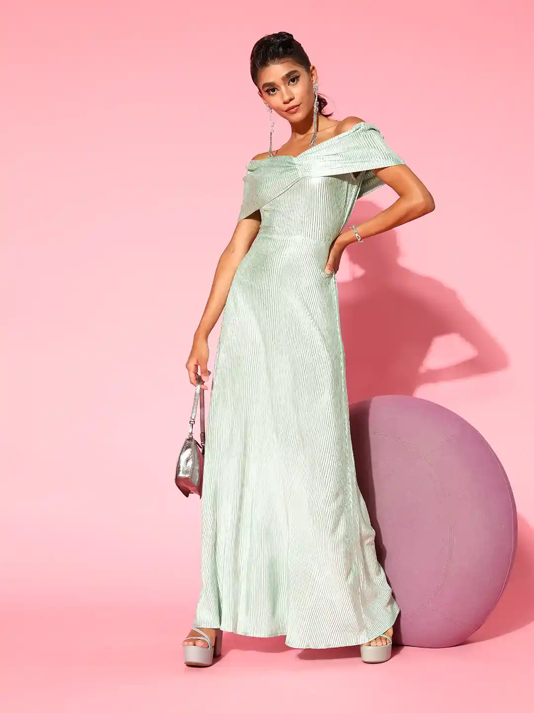 Athena Women Lovely Green Solid Pleated Form Dress