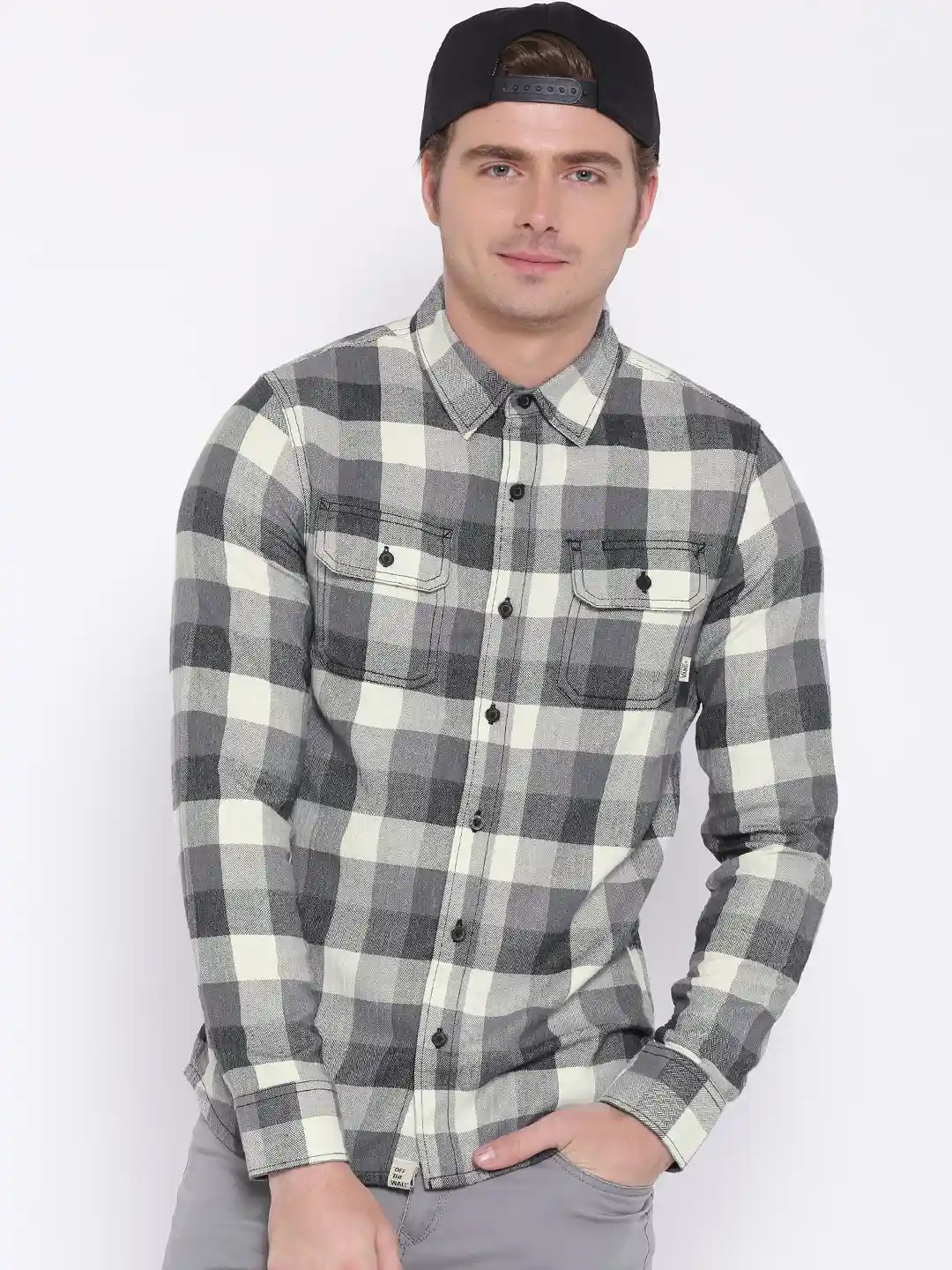 Buy Vans Men Grey Off-White Tailored Fit Checked Casual Shirt
