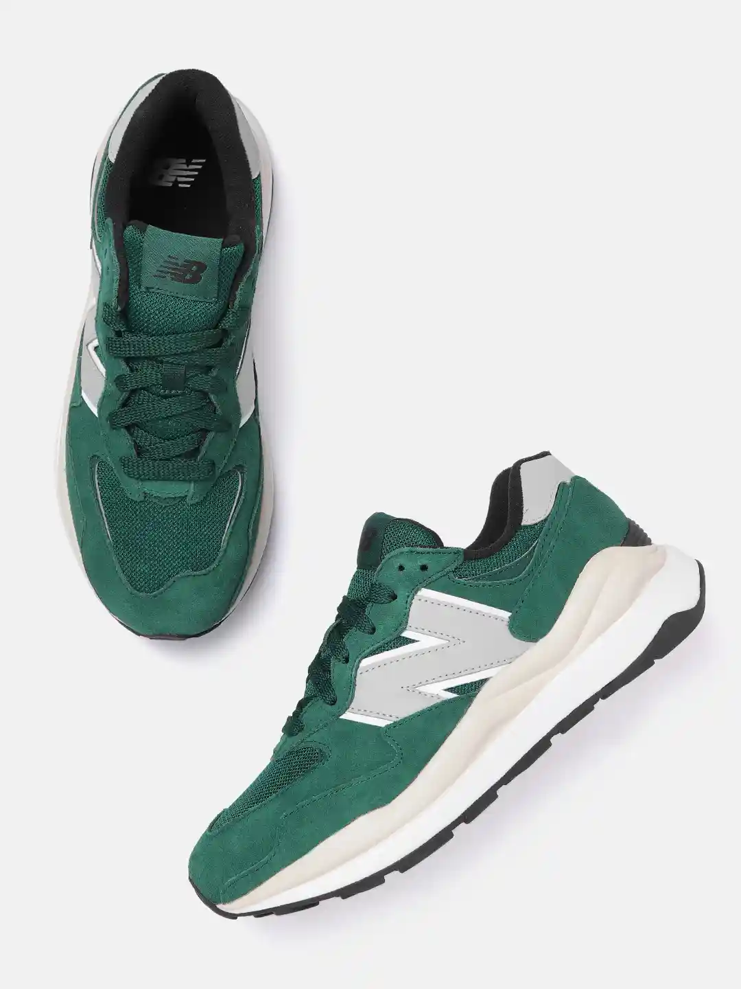 Buy New Balance Men Green Cream-Coloured Colourblocked Suede