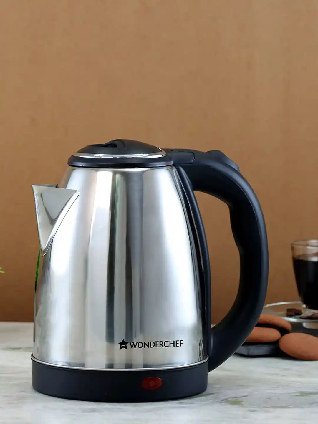 Wonderchef Silver-Toned Black Crescent Electric Kettle Liter