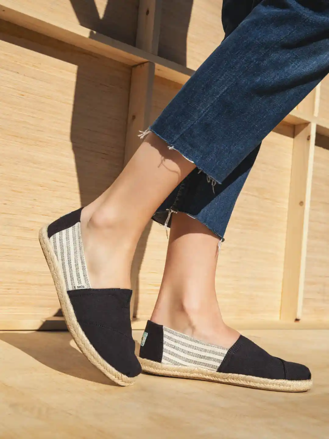 Buy TOMS Women Black Striped Organic Cotton Alpargata Rope