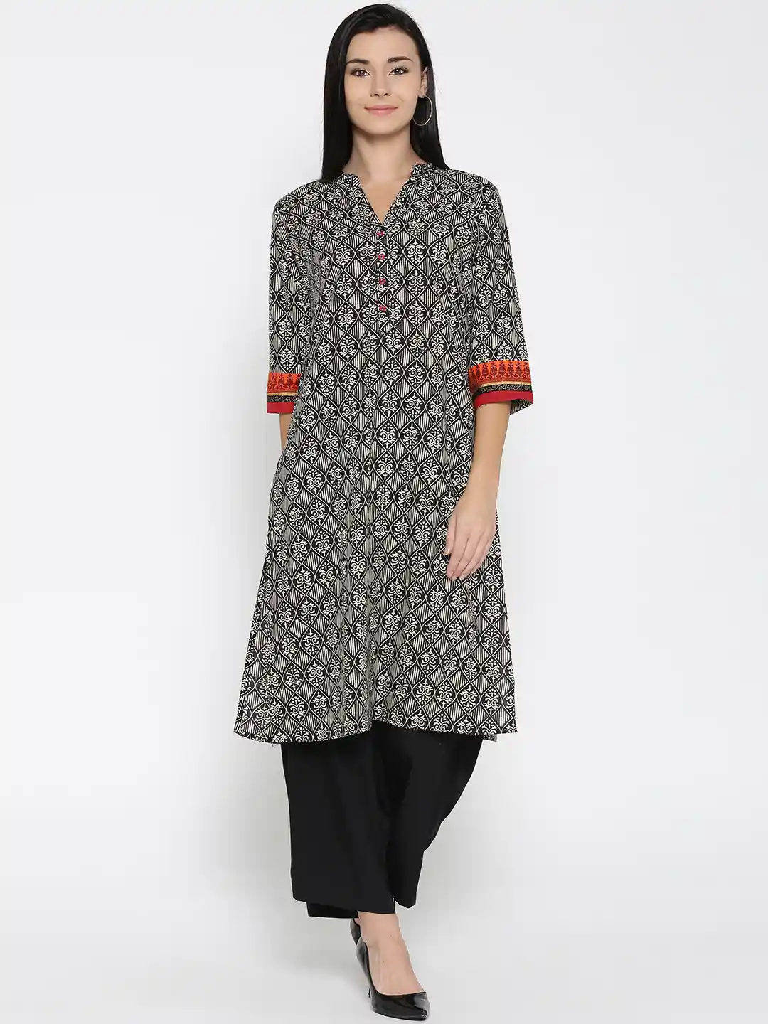 Buy Sabhyata Women Black Beige Printed Straight Kurta Kurtas