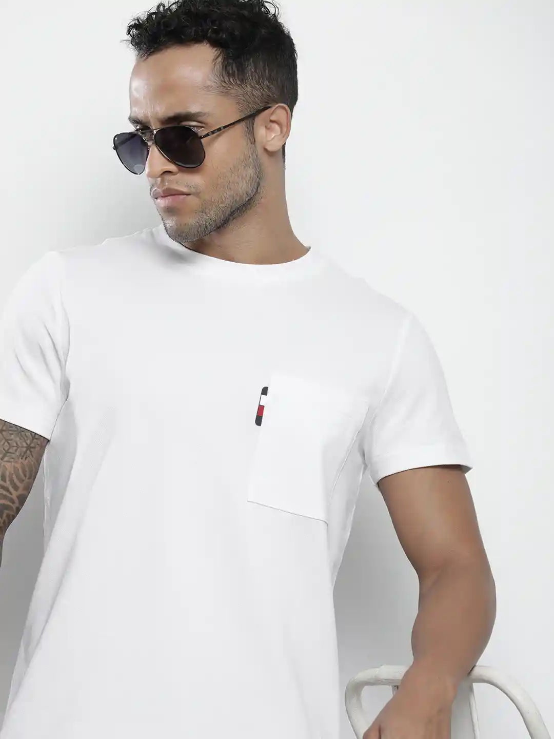 Buy Tommy Hilfiger Men White Solid Slim Fit T-shirt With Pique