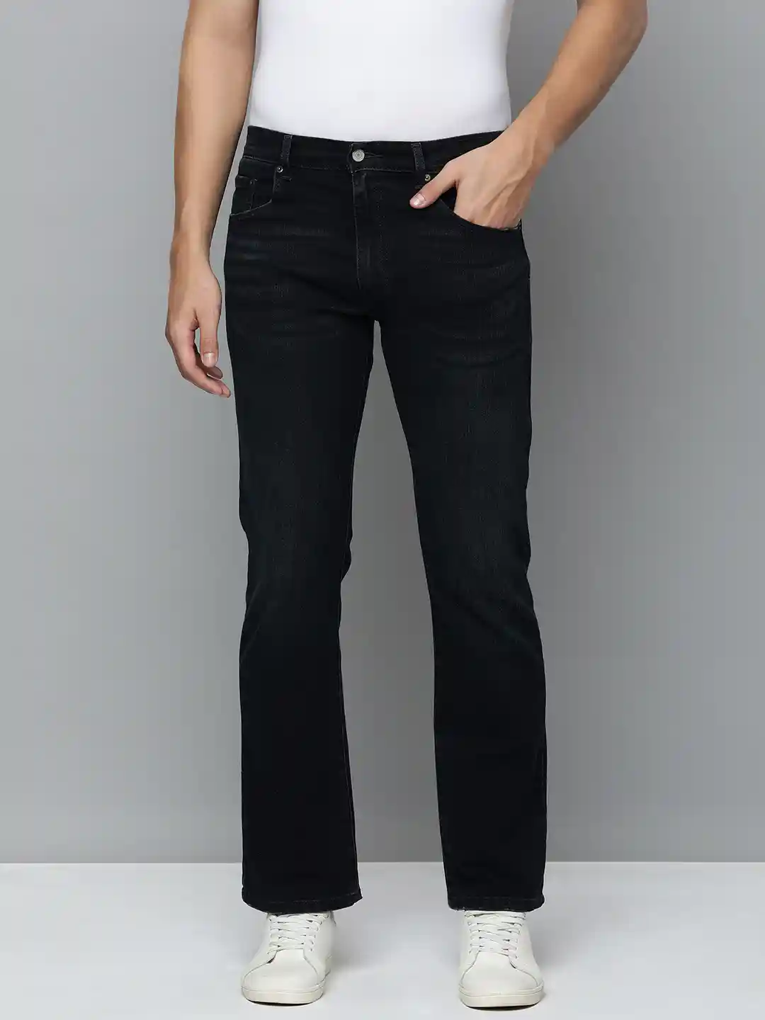 Buy Levis Men Navy Blue 517 Bootcut Fit Mid-Rise Light Fade Clean