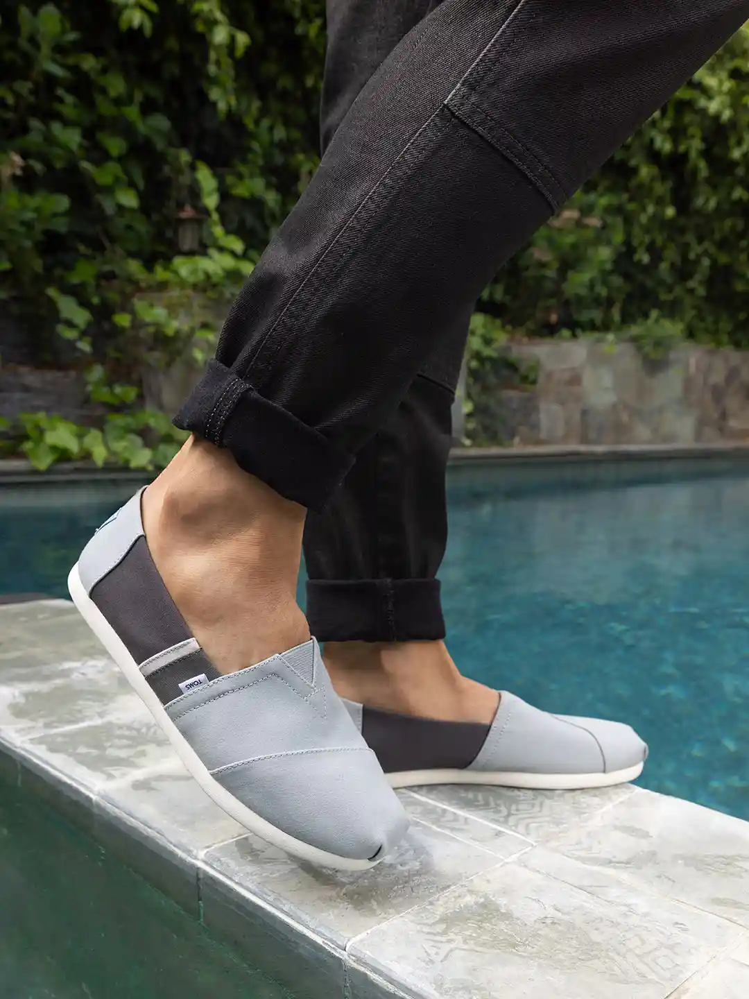 Slip Ons Mens Shoes Like Toms Buy TOMS Men Striped Slip-On