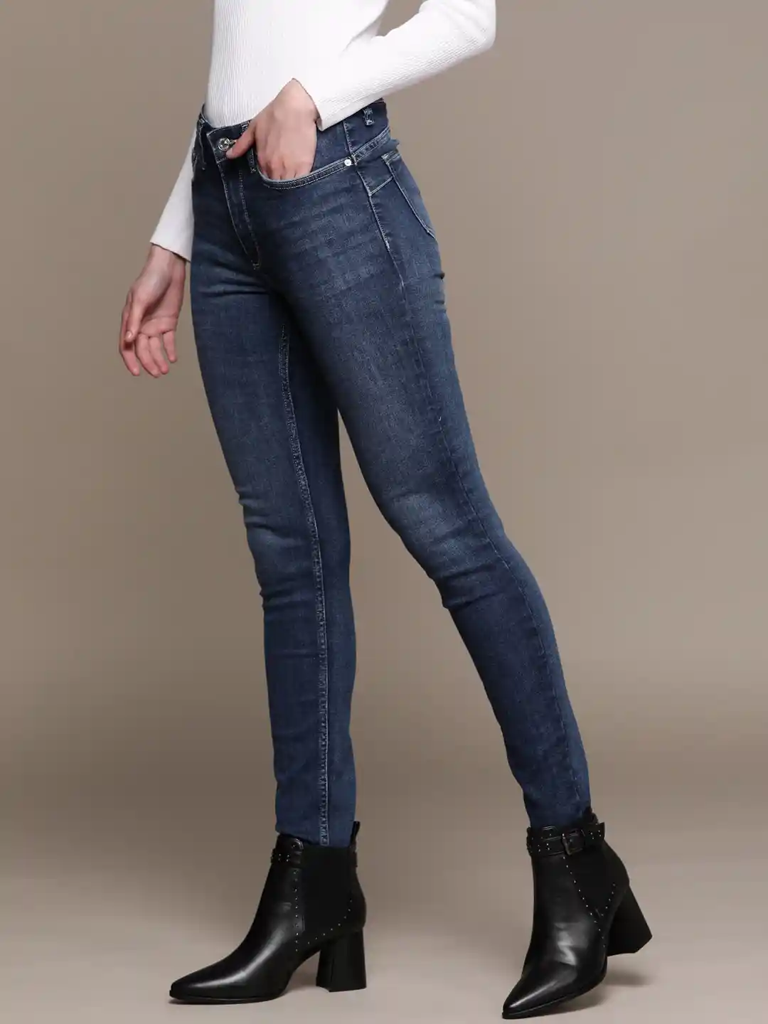 Buy MANGO Skinny Fit Low-Rise Jeans Jeans for Women 19540930