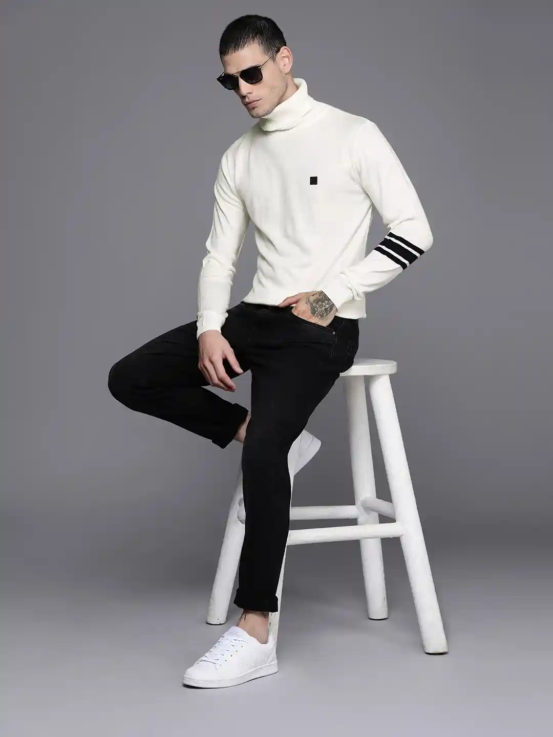 Buy WROGN Men White Black Solid Turtle Neck Pullover Sweaters
