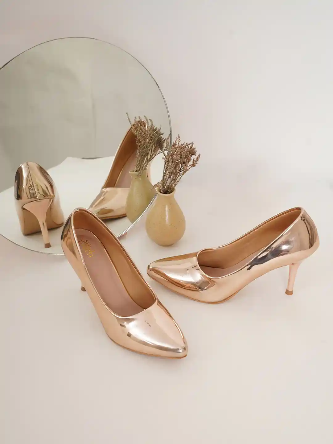 SHUZ TOUCH Women Rose Gold Stiletto Pumps