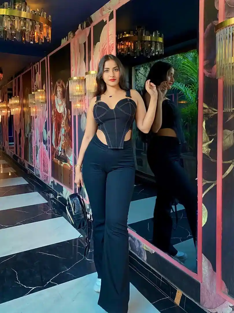 Buy SASSAFRAS Black Sleeveless Cotton Corset Top - Tops for Women