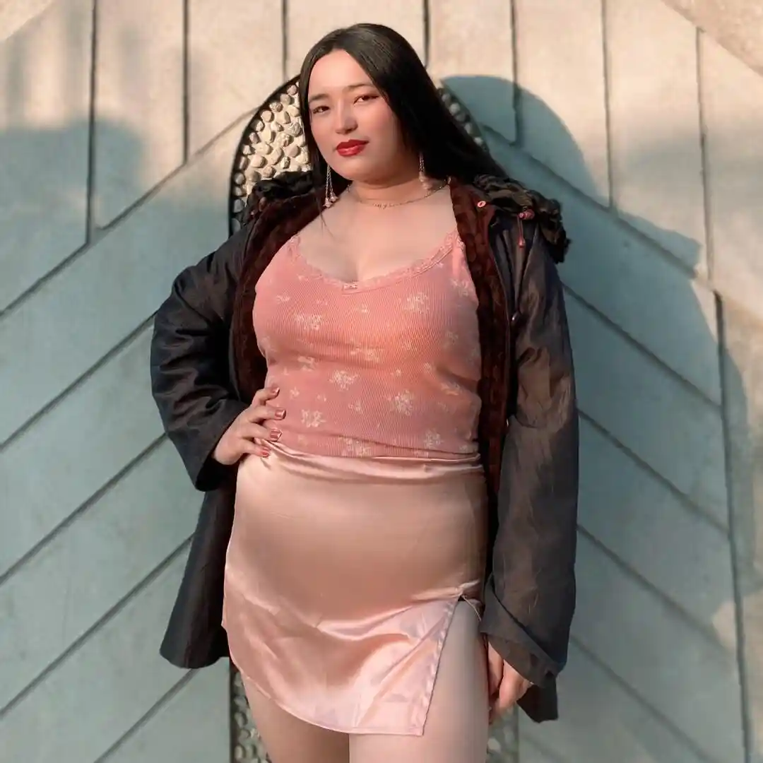 Buy Berrylush Women Pink Solid Satin Front Slit Mini Skirt