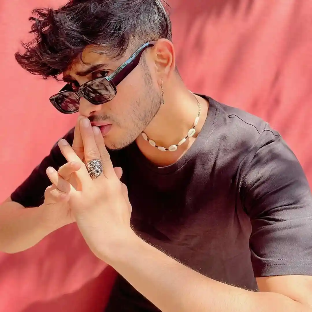 Buy Tom Ford Women Grey Lens Black Aviator Sunglasses FT0563 64