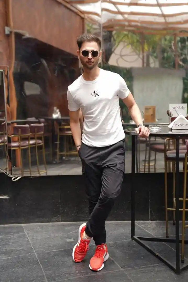 Buy Calvin Klein Jeans Men White Black Brand Logo Printed Pure