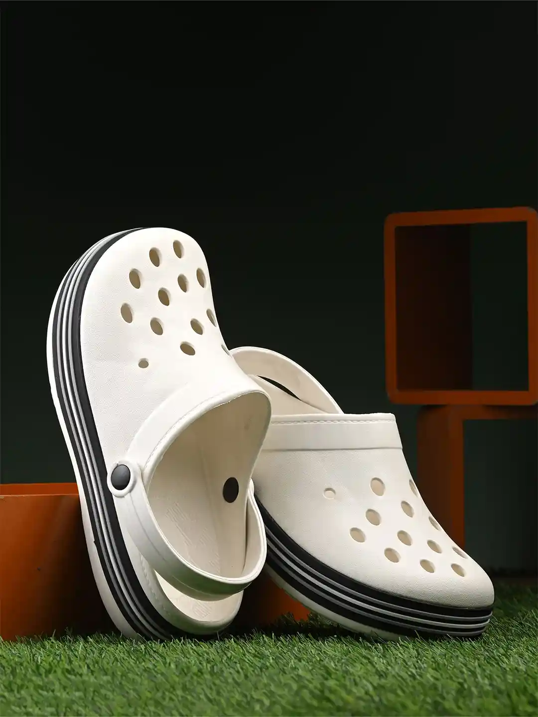 Buy The Roadster Lifestyle Co Men Patterned Clogs Flip Flops for