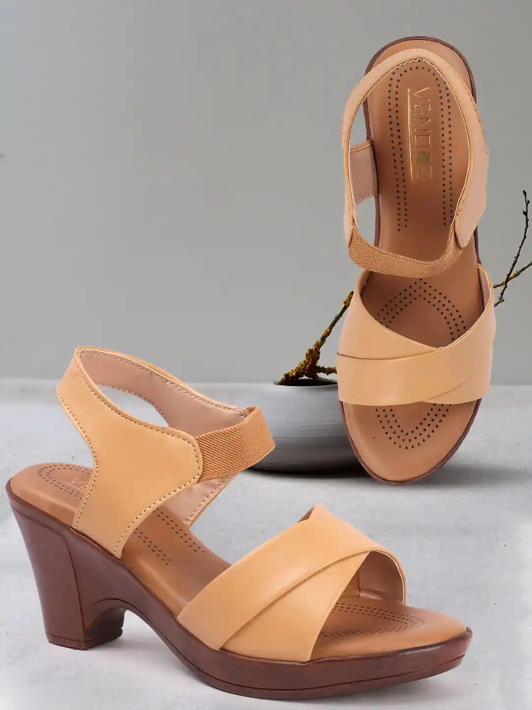 VENDOZ Women Velcro Comfort Sandals