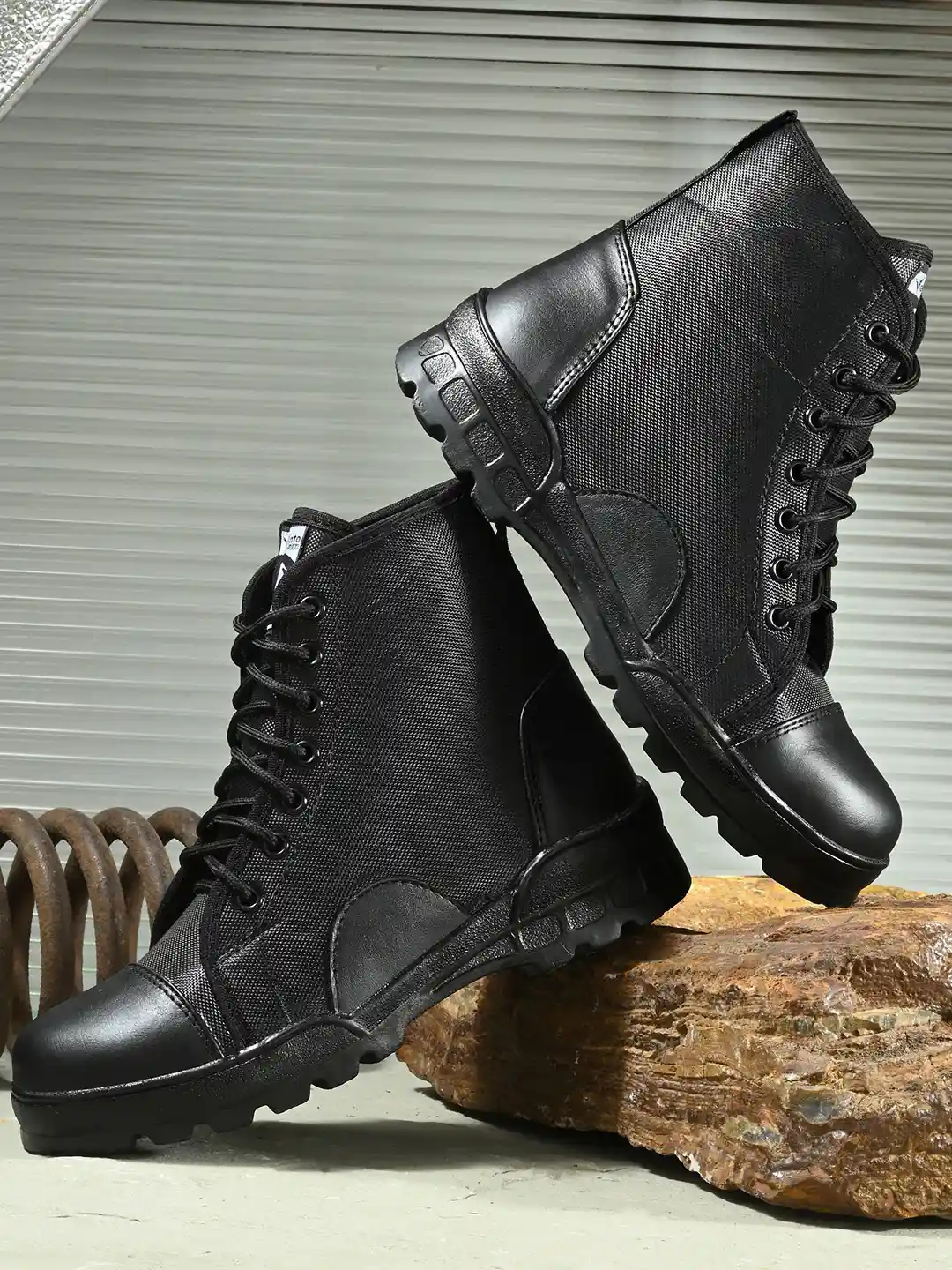 Buy Vellinto BRUGAL Men Waterproof Mid-Top Block Heeled Trekking