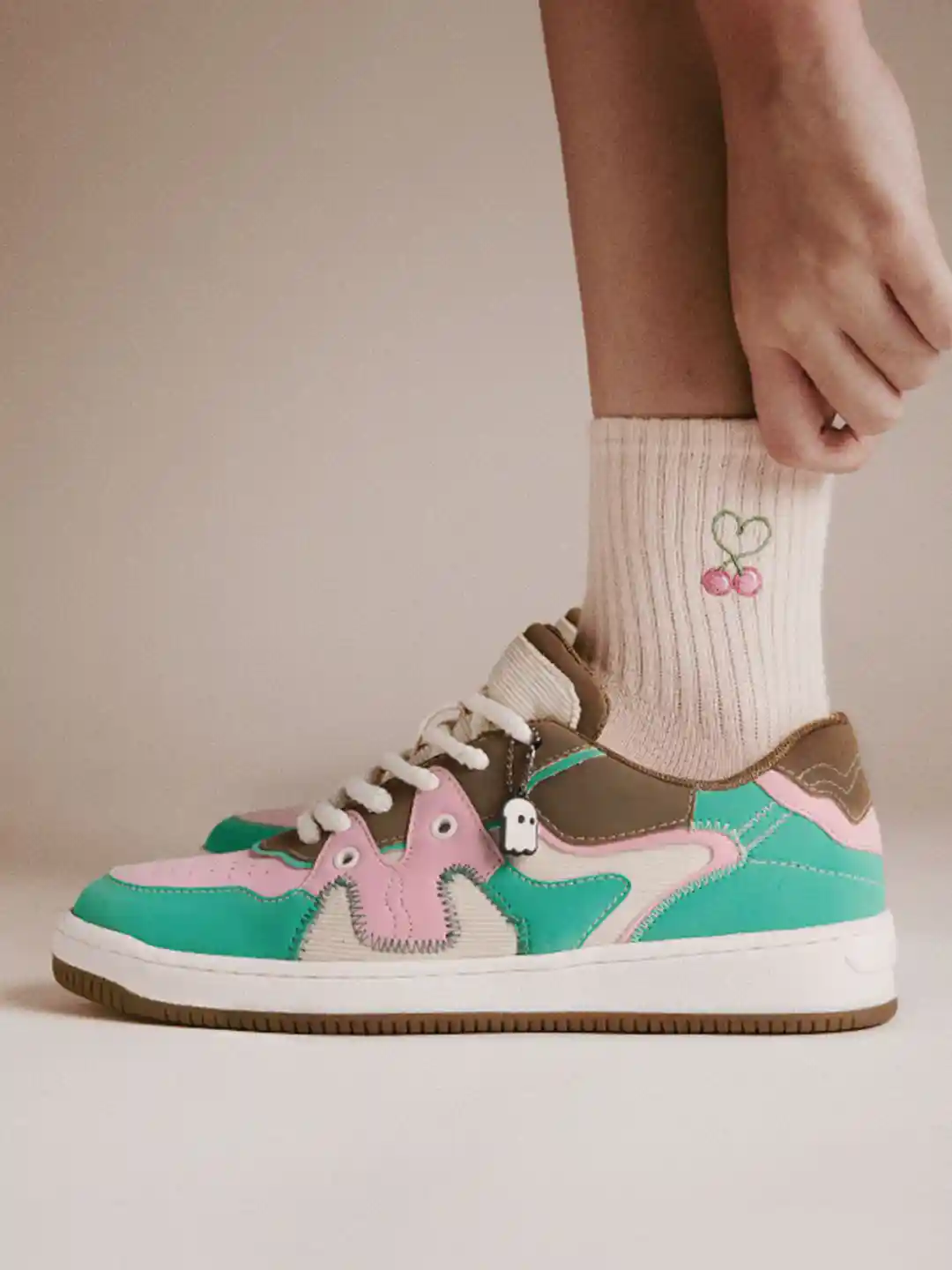 Designer Shoes Best Selling Women's Sneakers 219 The Souled