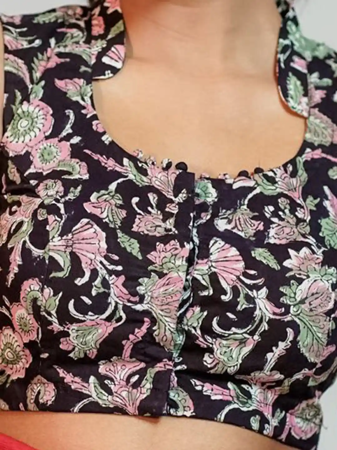 Buy THE SAFFRON SAGA CottonWomen Floral Printed Half Stand Collar