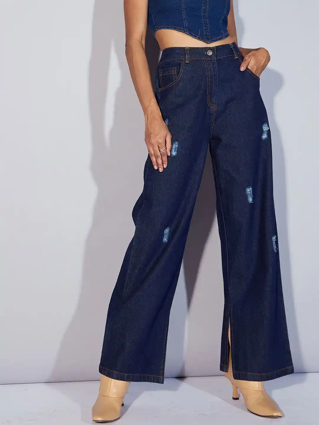 Buy SASSAFRAS Women Straight Fit Mildly Distressed Stretchable