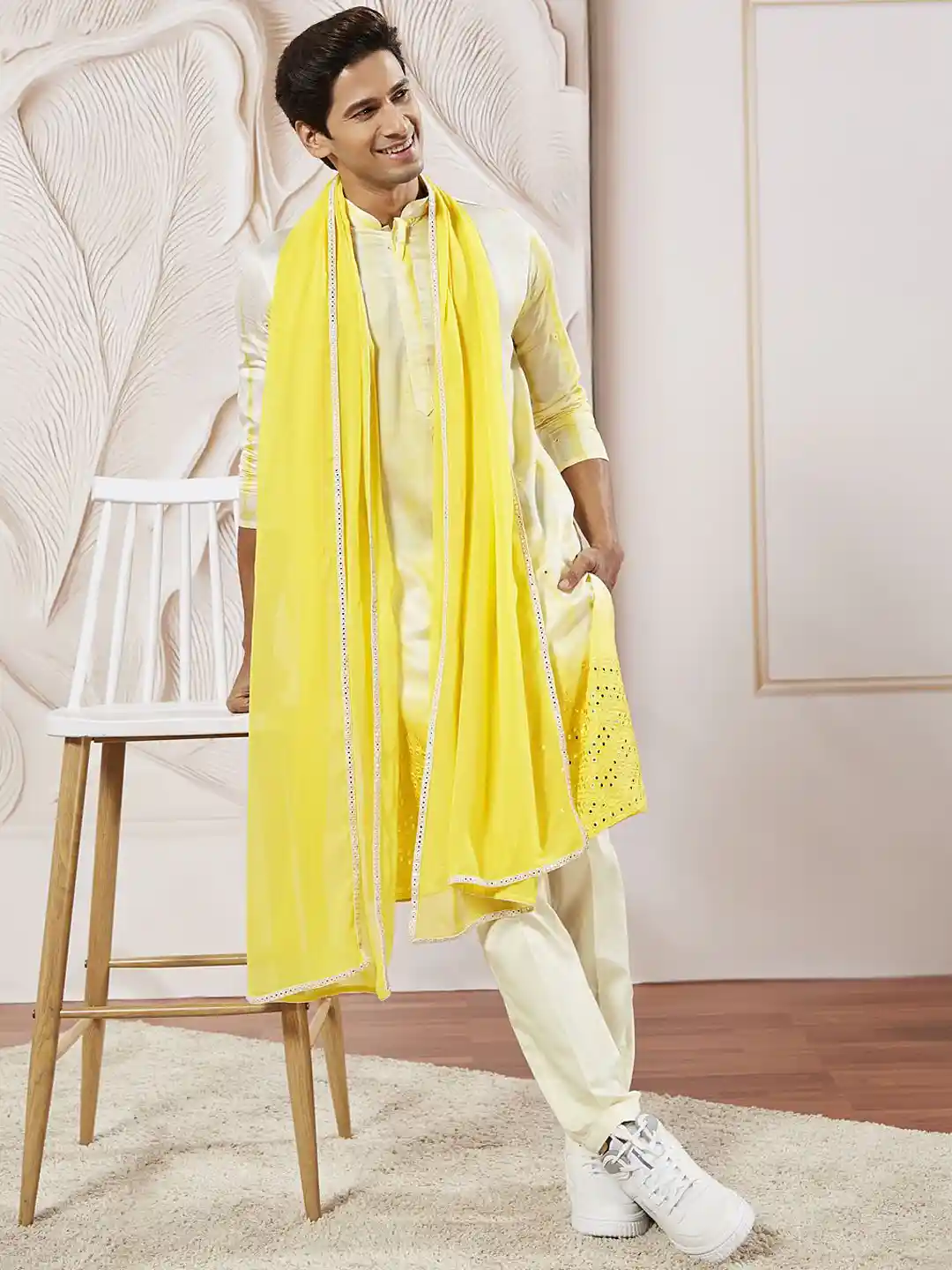 Buy VASTRAMAY Men Ombre Embroidered Regular Mirror Work Kurta with