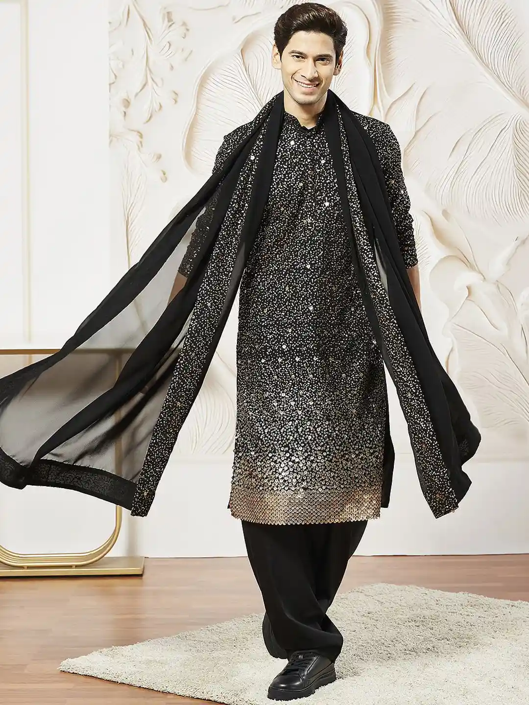 Buy VASTRAMAY Men Ombre Embroidered Regular Sequinned Kurta with