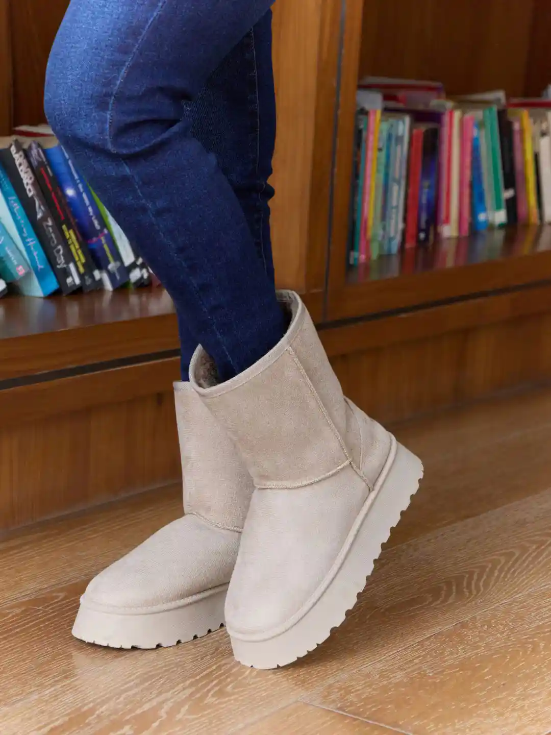 CAI Women Mid-Top Winter Boots