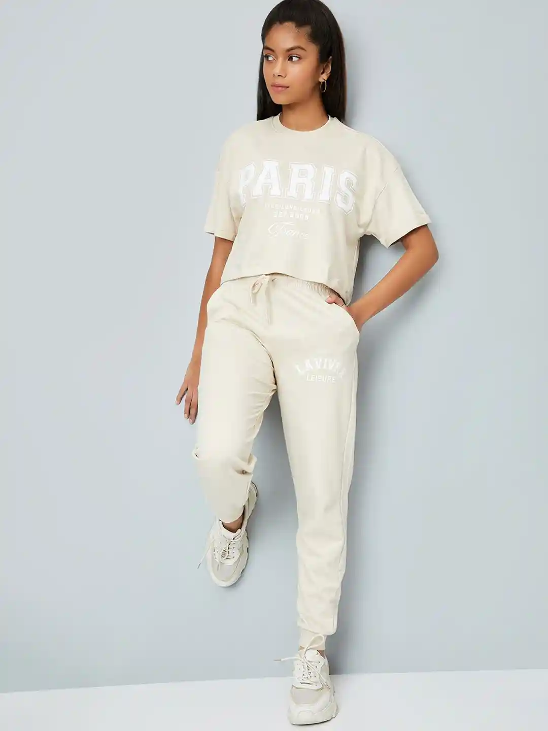 ウォーキング・ランニングウェア 90 Logo Girl Cropped Tee x Sweat Pants M 90 Logo Girl Cropped Tee x Sweat Pants M