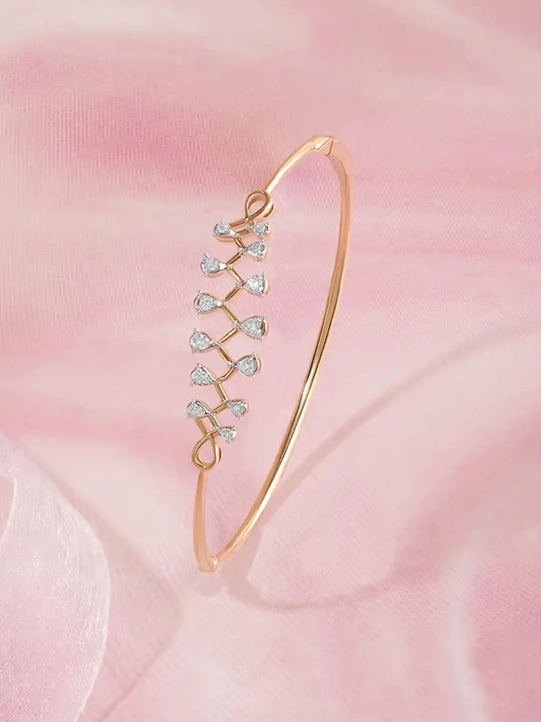 Buy Mia by Tanishq 14KT Yellow Gold Natural Diamond Bangle