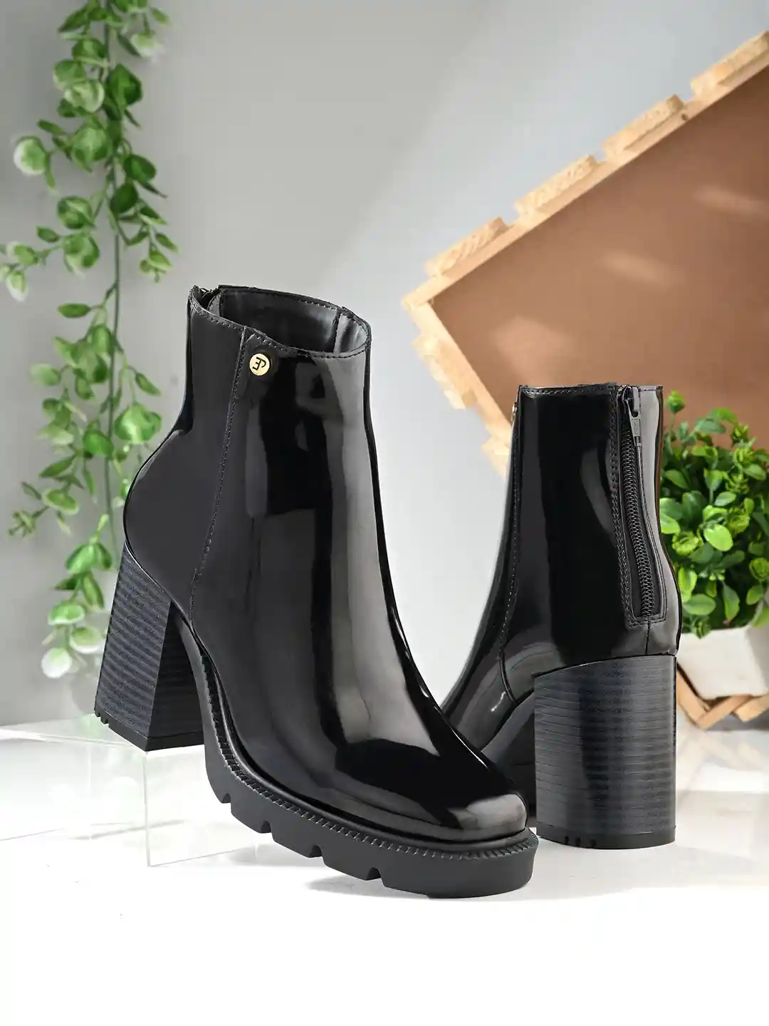 Buy El Paso Women Patent Faux Leather Casual Block-Heeled Chelsea