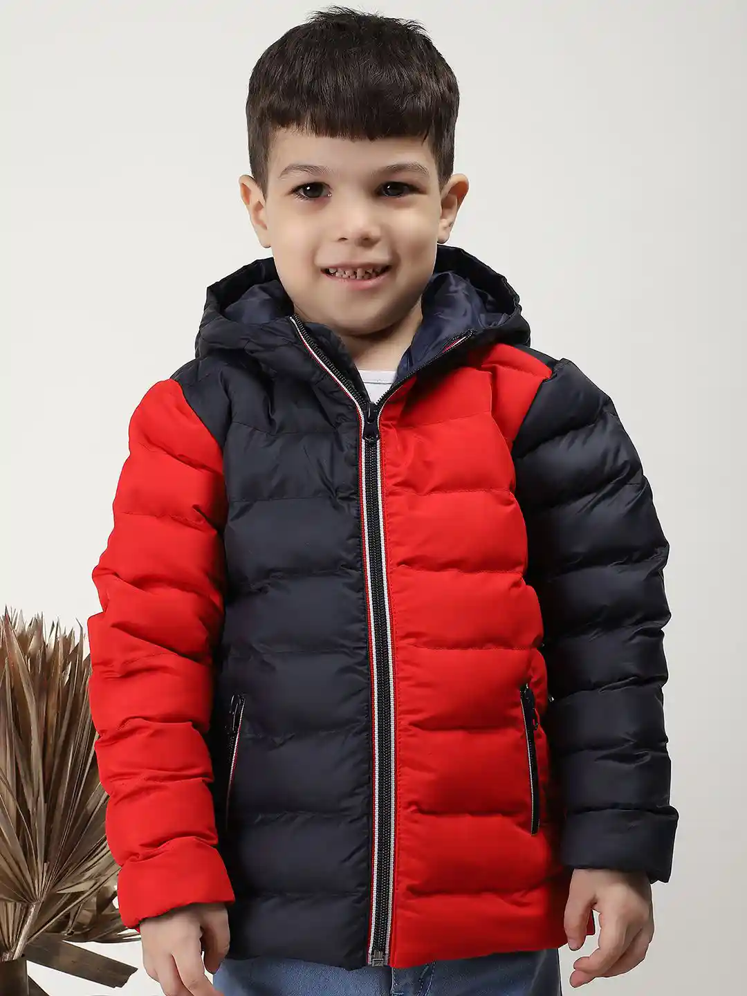 Buy HOUSE OF VEDAS Boys Colourblocked Lightweight Puffer Jacket