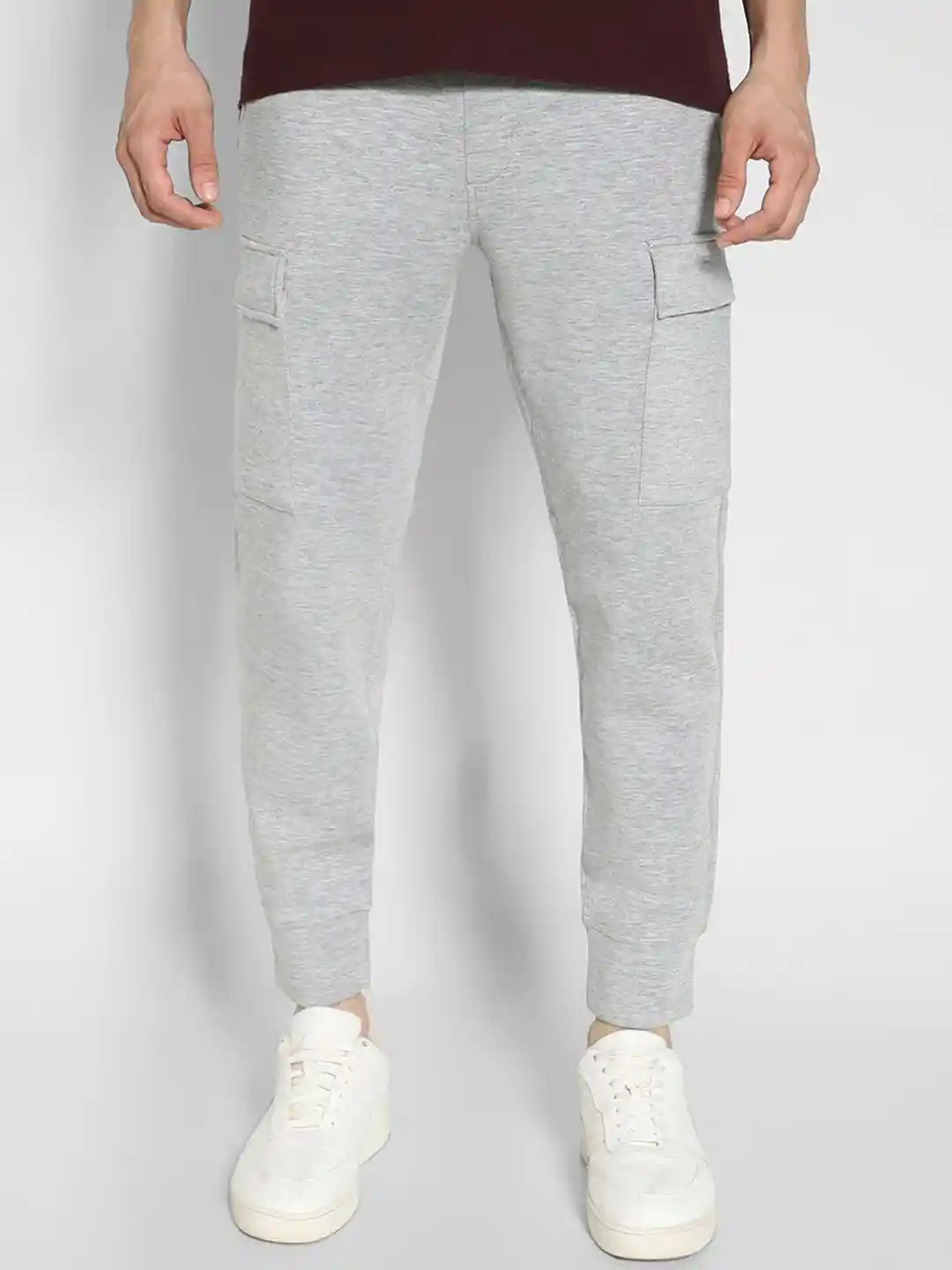 Buy AMERICAN EAGLE OUTFIT Men Mid-Rise Cargo Jogger Solid Regular