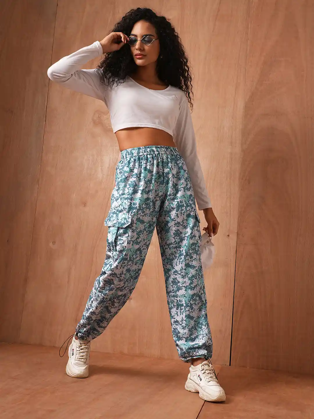 Buy The Roadster Lifestyle Co Women Printed Baggy Fit High Rise