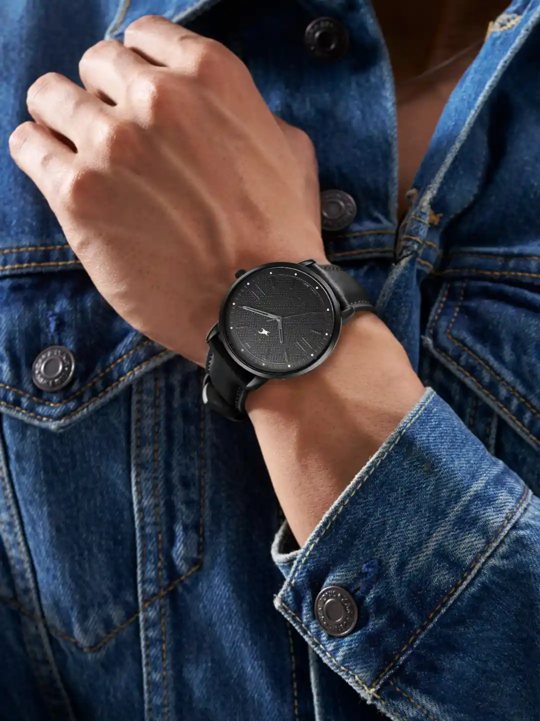 Fastrack Men Dial Leather Straps Analogue Watch 38159NL01