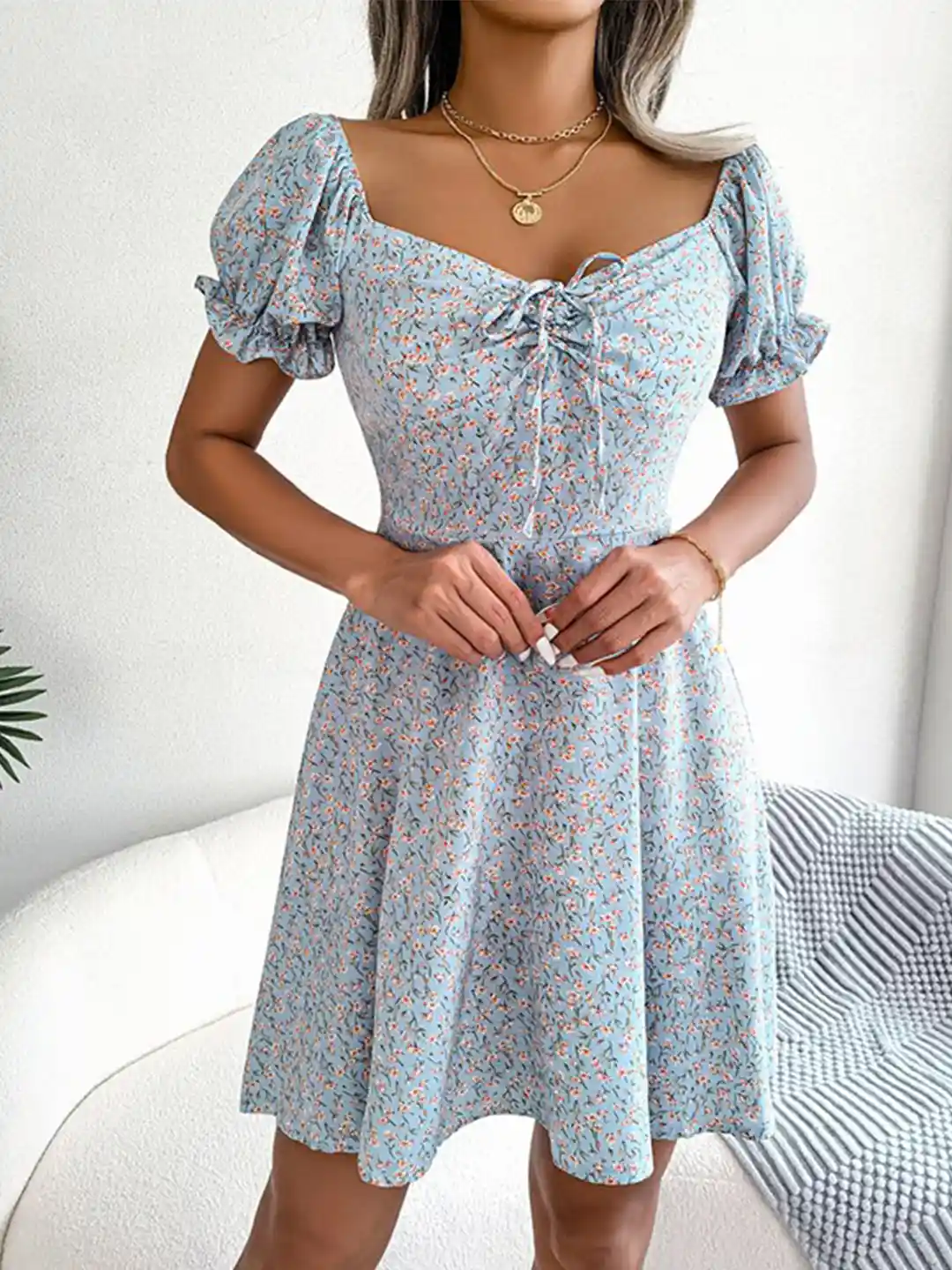 Sweet Heart Neck Puff-sleeved Flared Dress ワンピース Sweet Heart Neck Puff-sleeved Flared Dress ワンピース