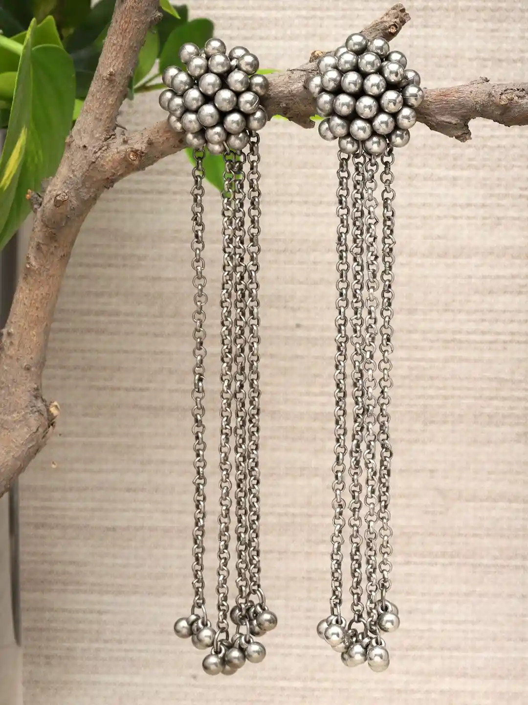 Buy Moedbuille Silver-Plated Silver-Plated Floral Shaped Oxidised