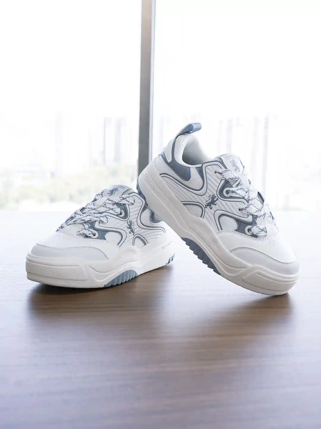 Red Tape Women Colourblocked Sneakers