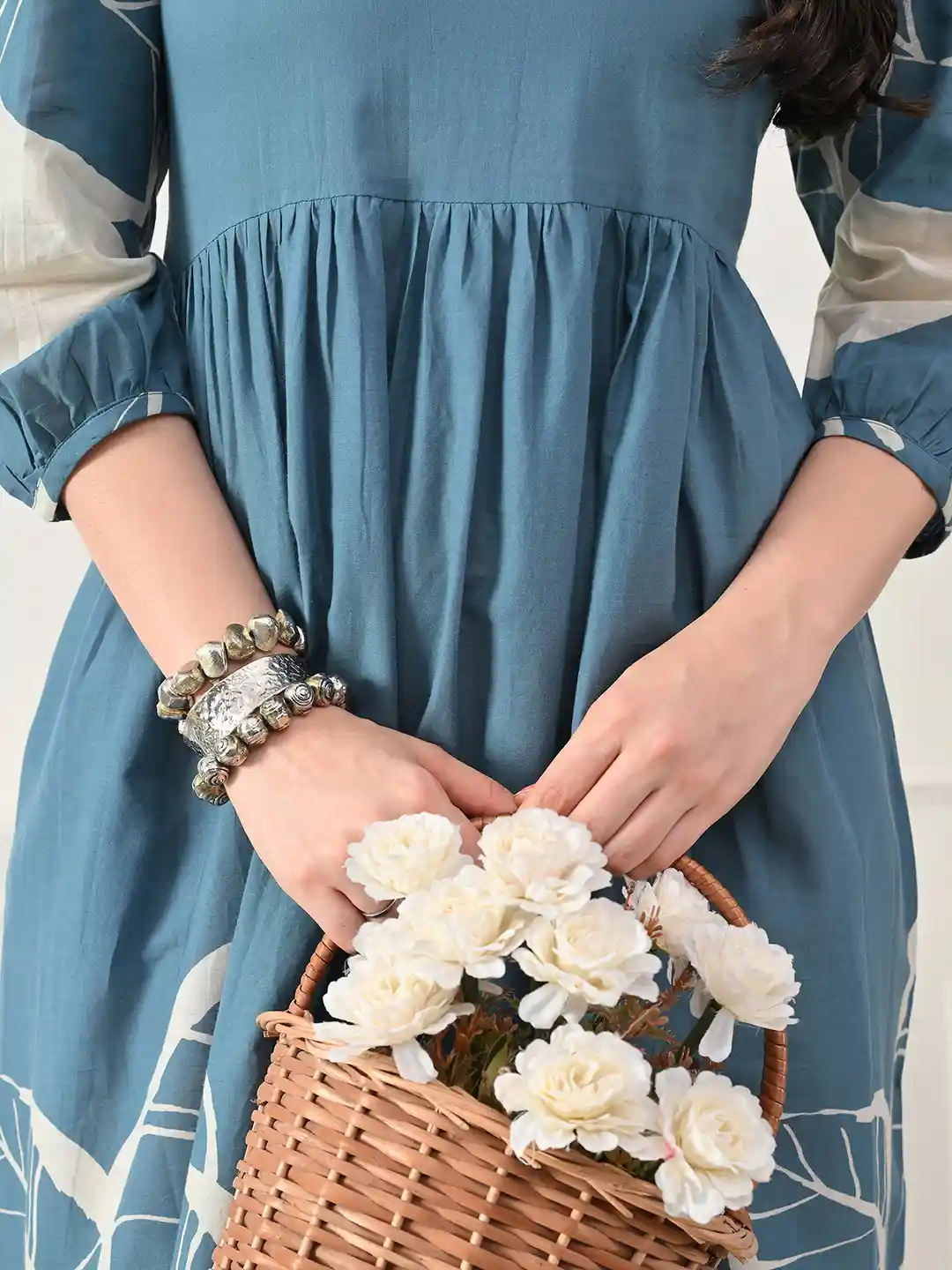 KALINI Women Blue Printed Midi Dress