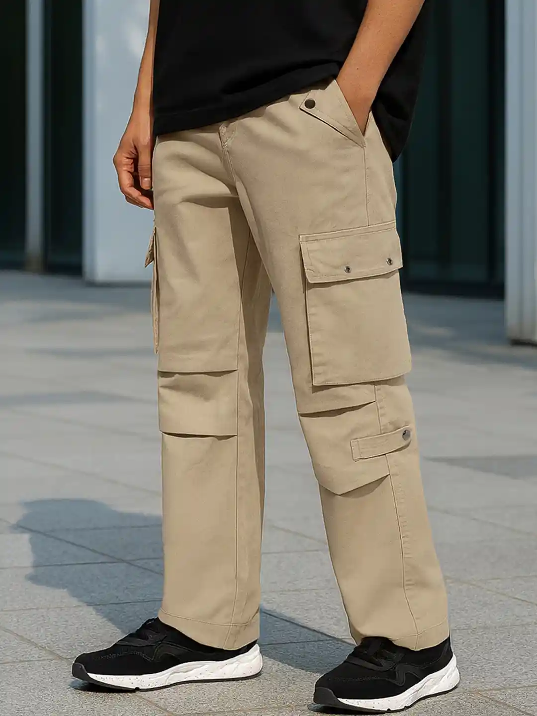 Buy Bewakoof Men's Dusty Beige Straight Fit Mid-Rise Cargo