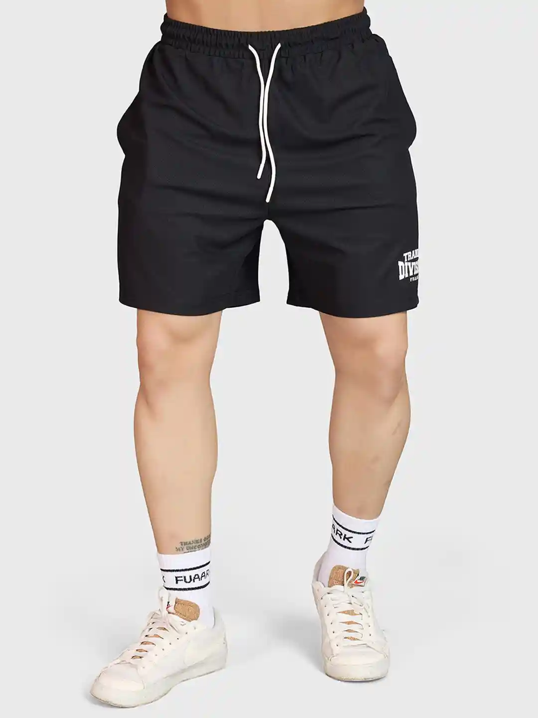 FUAARK Men Training or Gym Sports Shorts with Zip Pockets Drawstrings