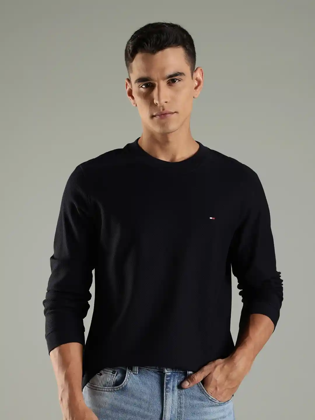 Tommy Hilfiger Men Round Neck Long Sleeves Cotton T-shirt