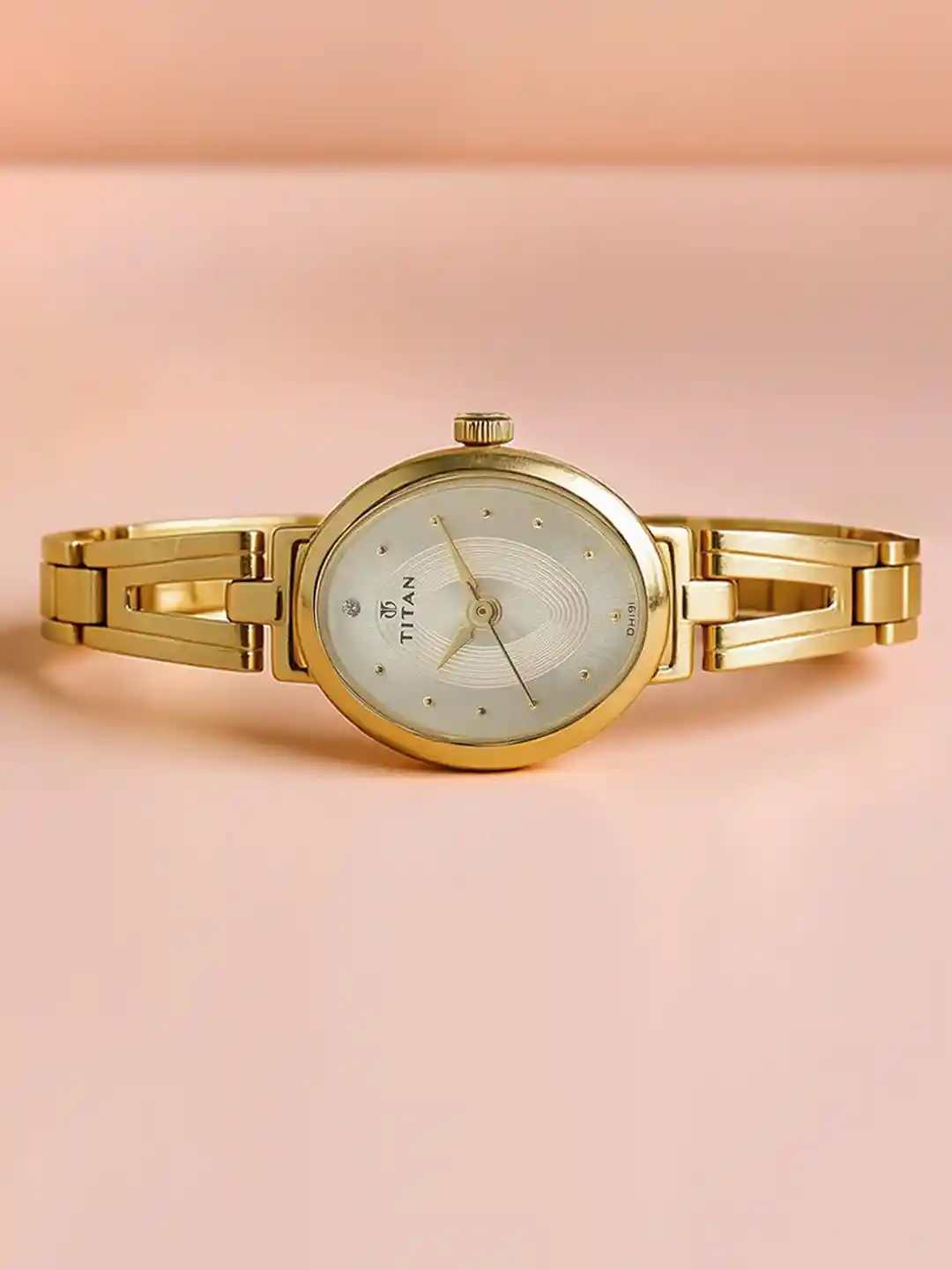 Buy Titan Women Gold-Toned Analogue Watch 2594YM01 Watches for