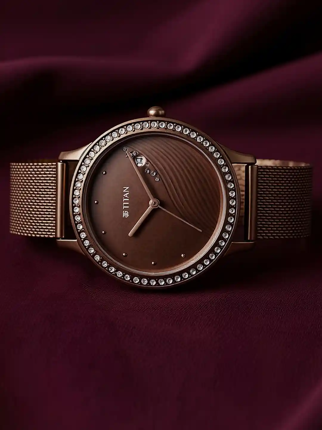 Buy Titan Women Embellished Dial Stainless Steel Bracelet Style