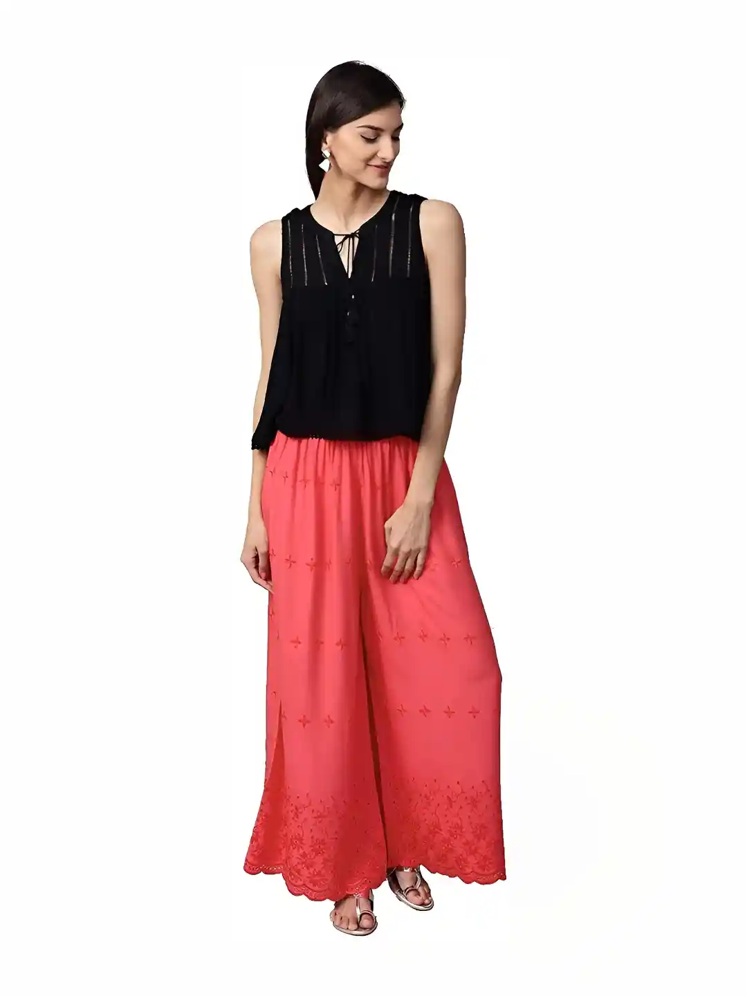 Buy MIXFIT Women Ethnic Motifs Embroidered Relaxed Fit Mid-Rise