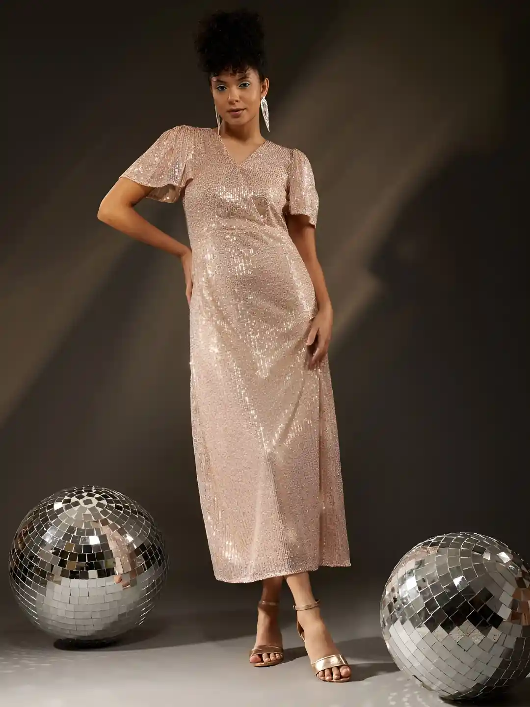 Buy Molly Michel Women Embellished Flared Sleeve Sequined Detail