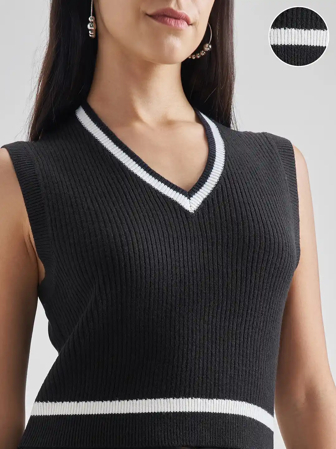 Tokyo Talkies Women Black White Crop Sweater Vest