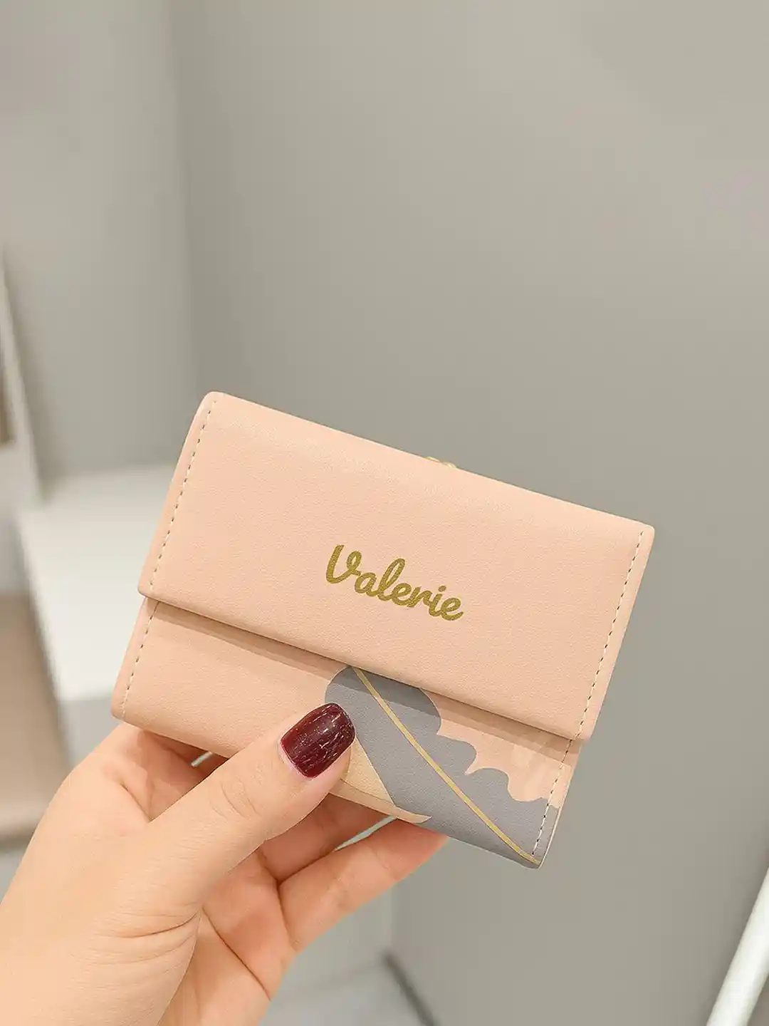 Buy VALERIE Women Floral Printed Short Three Fold Wallet with Snap