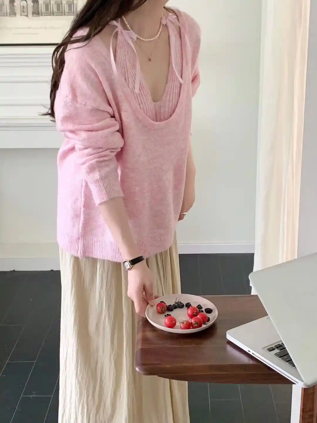 StyleCast Women Solid Round Neck Long Sleeves Pullover