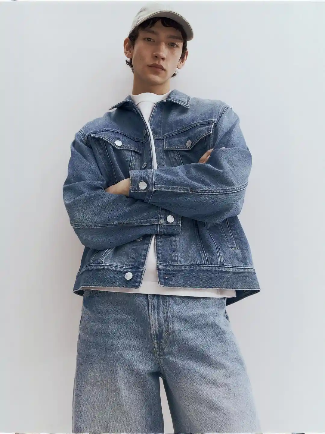 H&m Denim Jacket Men Myntra Buy H&M Loose Fit Denim Jacket