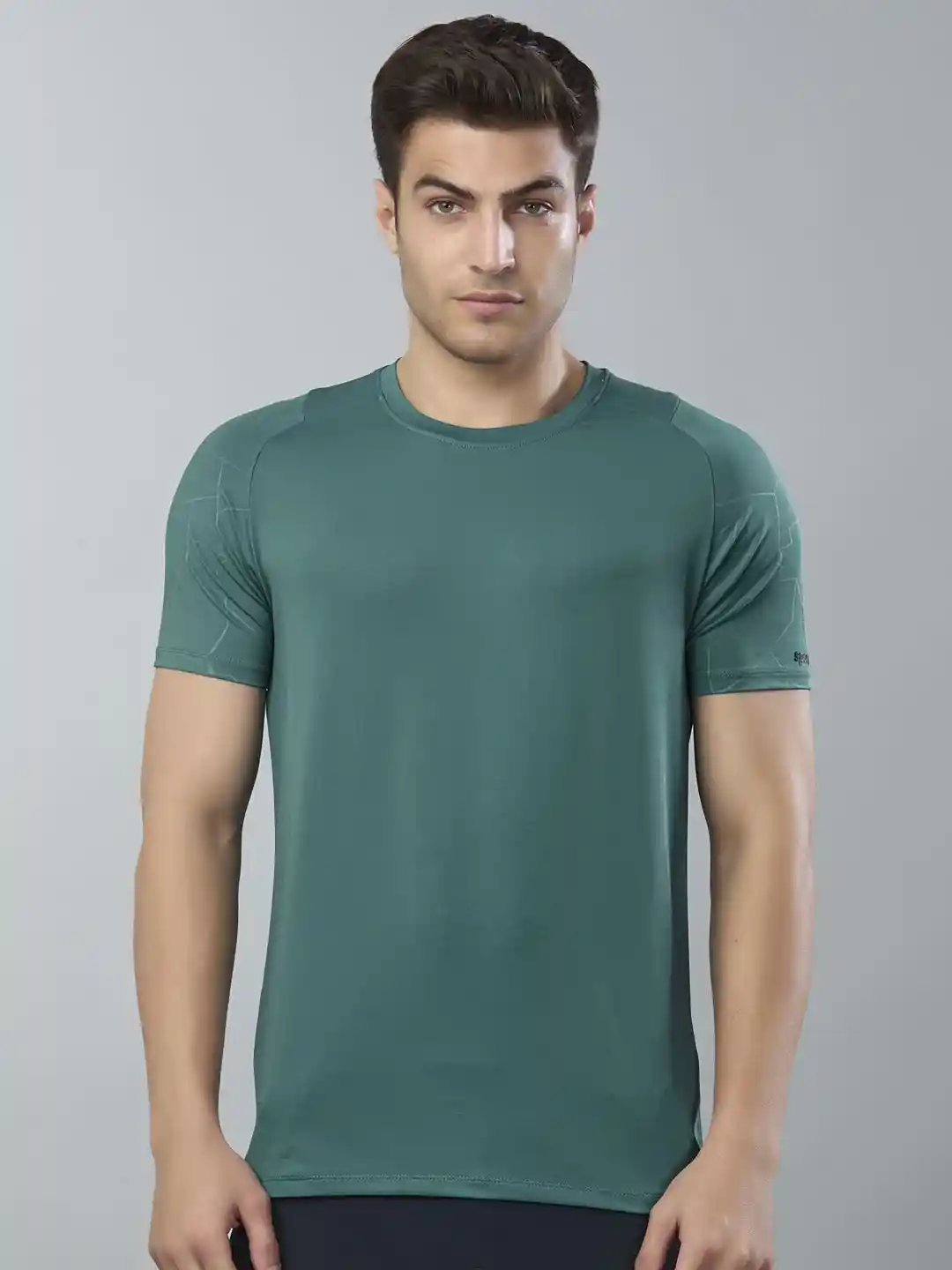 SPORT SUN Men Dri-FIT Solid Round Neck T-shirt
