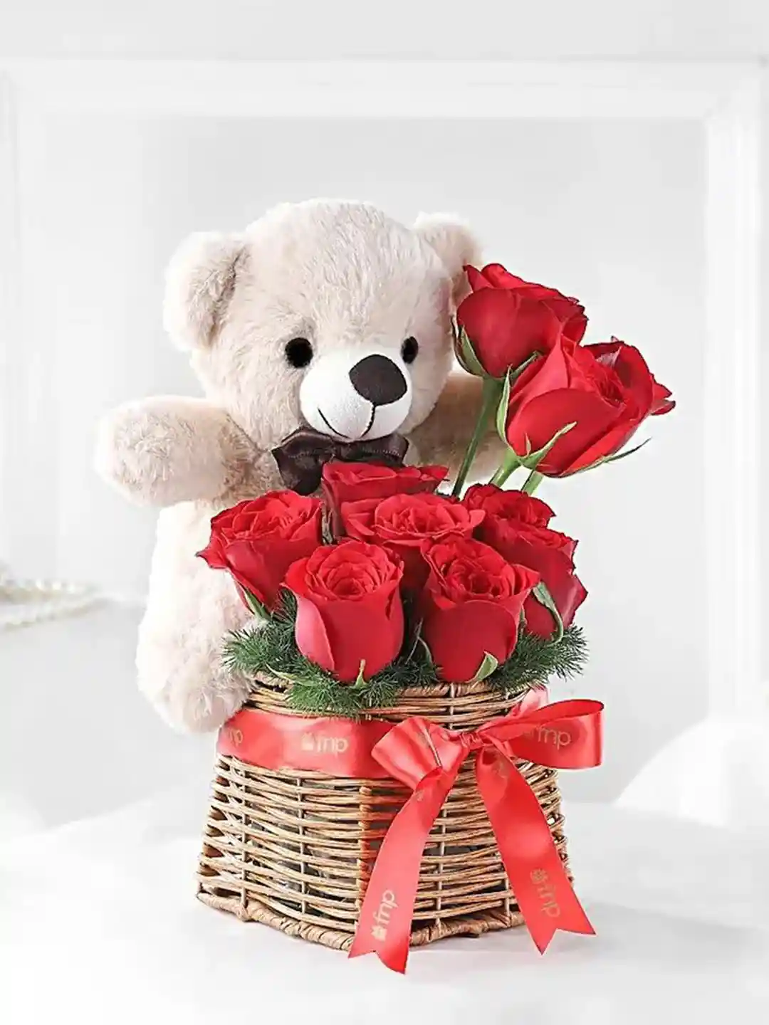 Buy fnp 10 Pieces Red Roses Valentines Day Fresh Flowers Bouquet